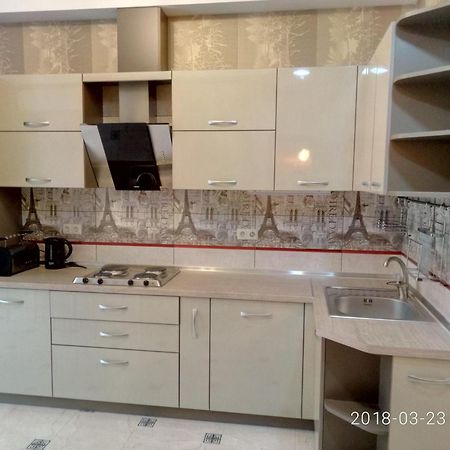 Аркадия Гагарин Плаза Red Apartment โอเดสซา ภายนอก รูปภาพ